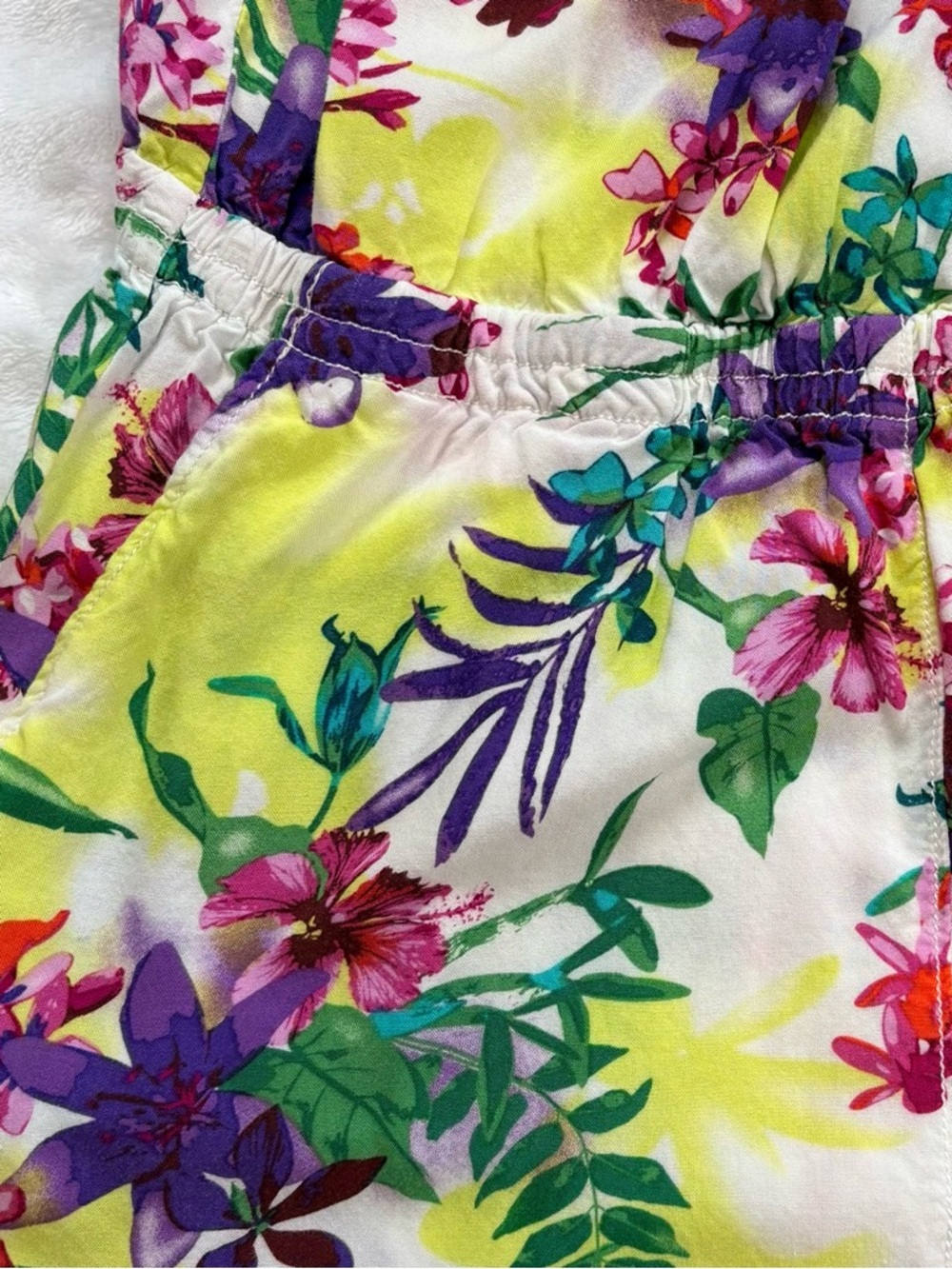 GARAGE Bright Floral Ruffle Neck Romper Medium Summer Festival Dress Pockets - Picture 6 of 7